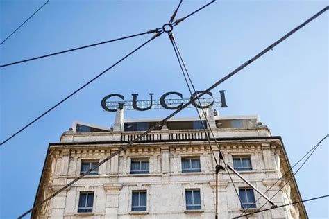 gucci lavora con noi ispettore controllo qualità|gucci job offers.